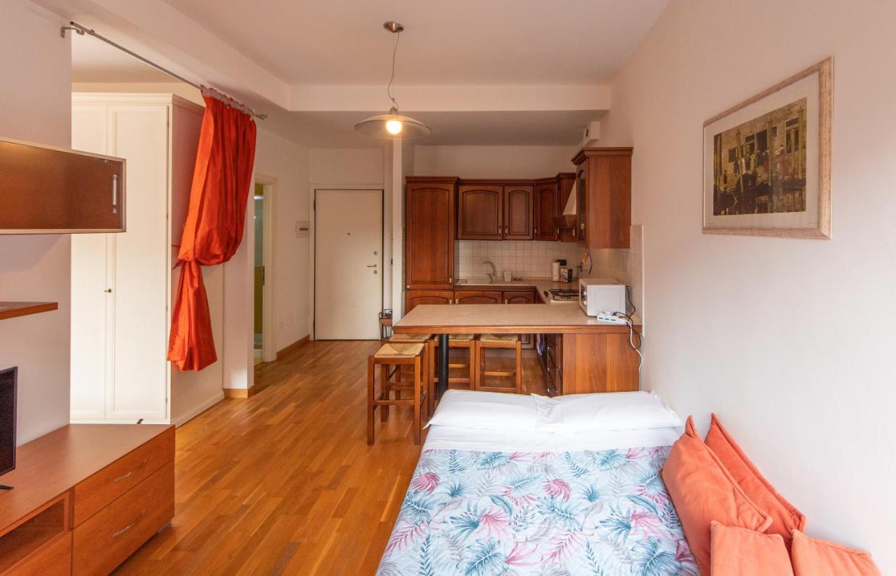 Housmart Milazzo 5 Apartment Bologna Bagian luar foto