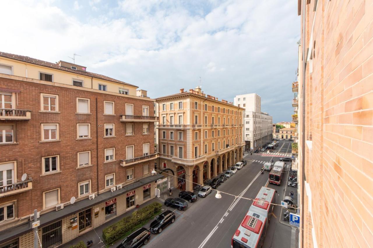 Housmart Milazzo 5 Apartment Bologna Bagian luar foto