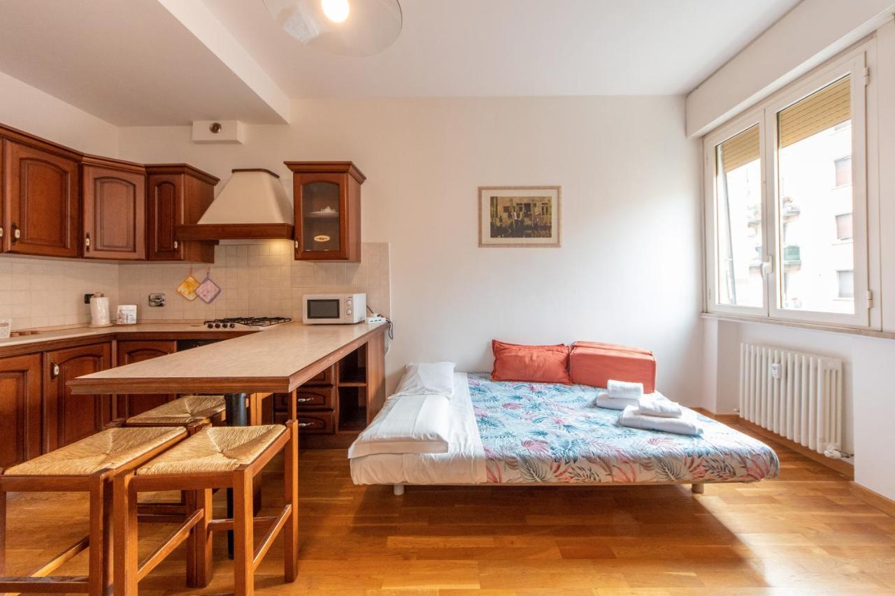 Housmart Milazzo 5 Apartment Bologna Bagian luar foto